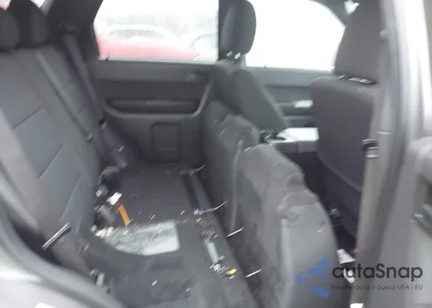 2012 Ford Escape Xlt z USA, uszkodzony, nr VIN 1FMCU9D70CKA19486